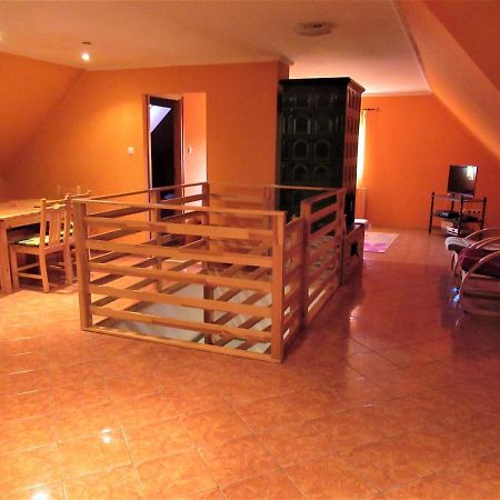 Kutyabarát medencés apartman Gyenesdiáson Exterior foto