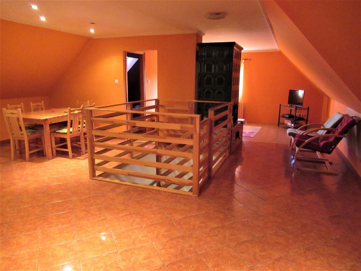 Kutyabarát medencés apartman Gyenesdiáson Exterior foto