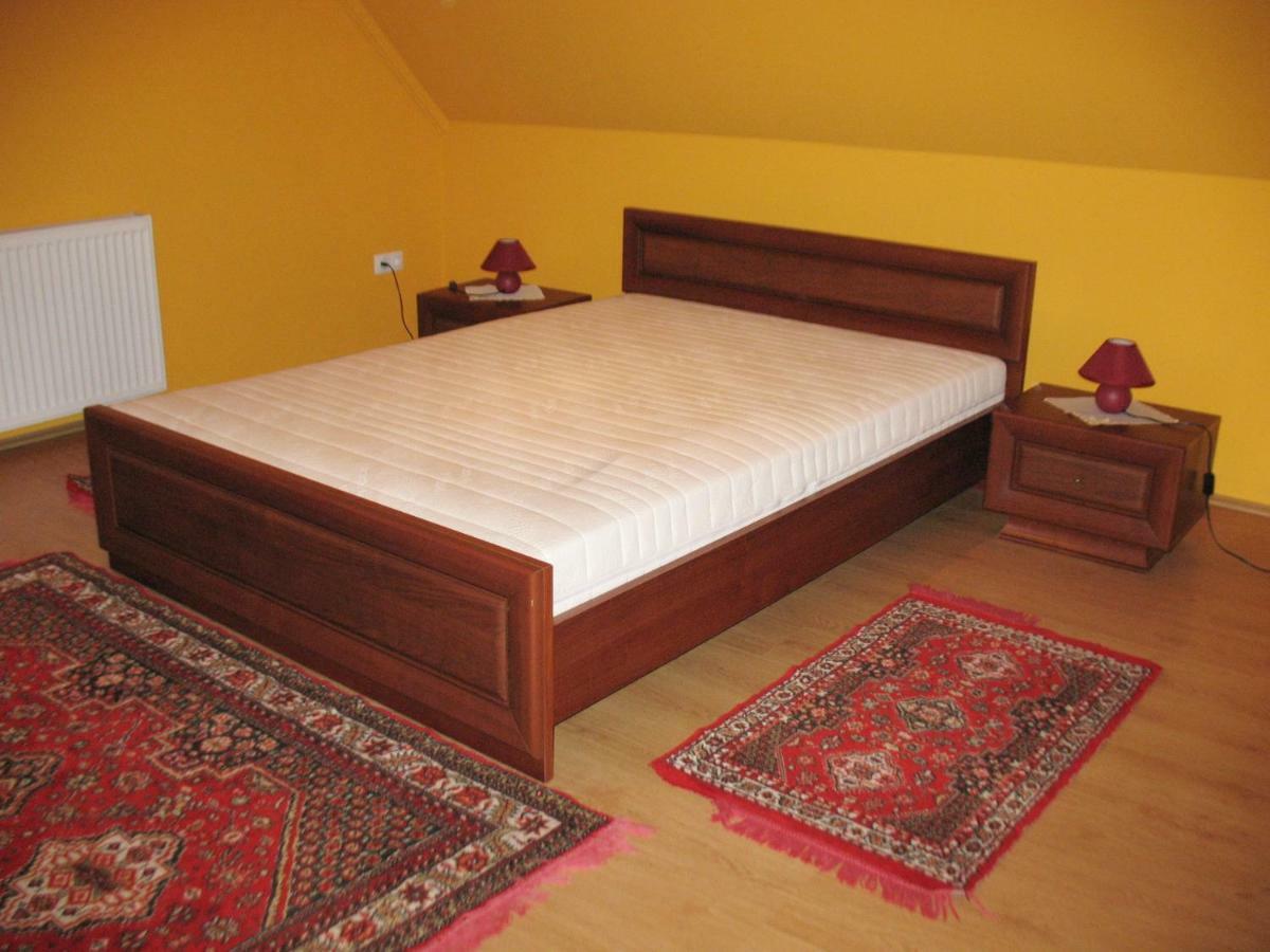 Kutyabarát medencés apartman Gyenesdiáson Exterior foto