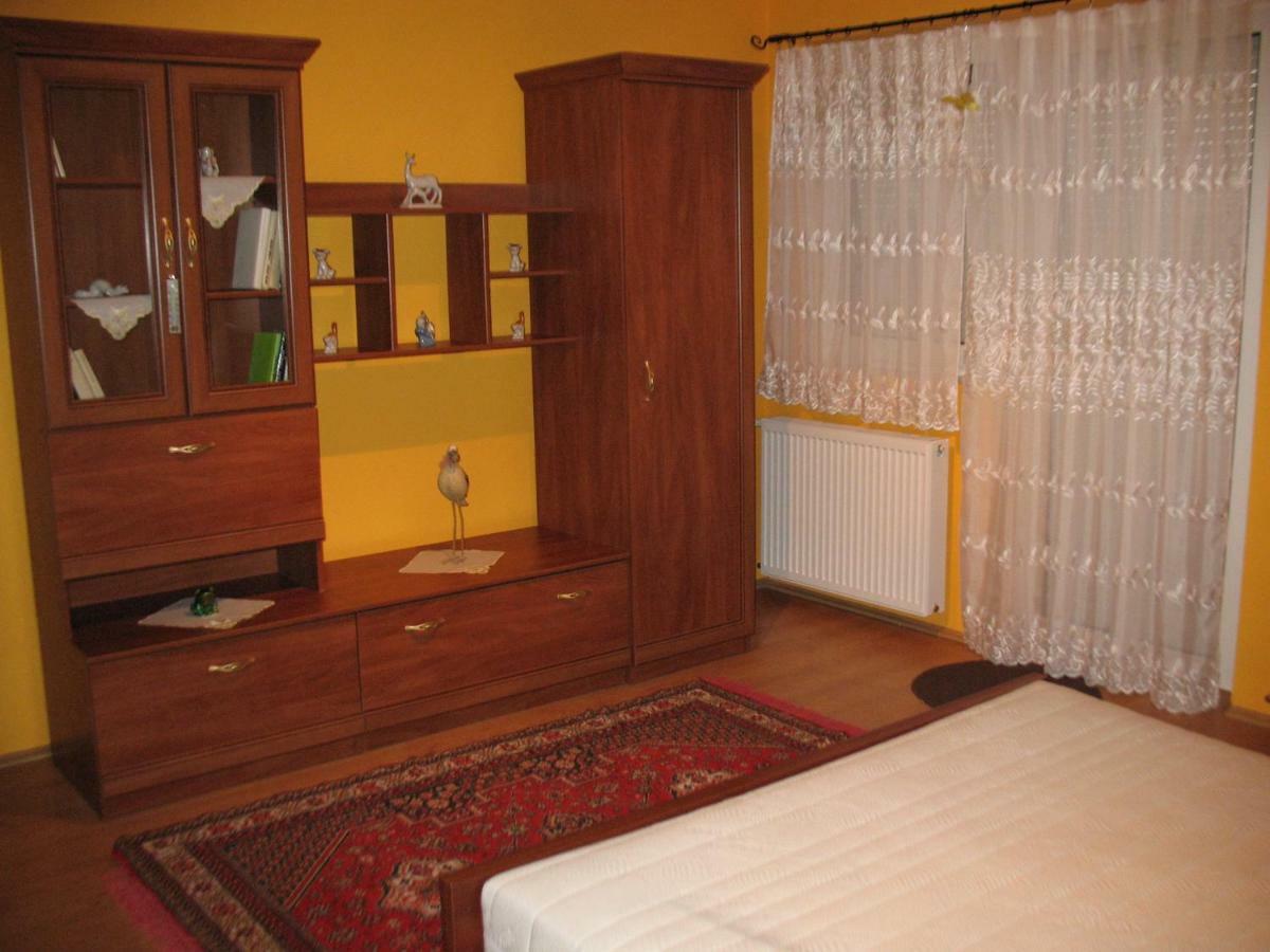 Kutyabarát medencés apartman Gyenesdiáson Exterior foto